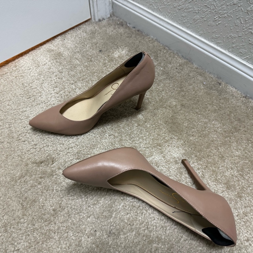 Jessica Simpson nude heels